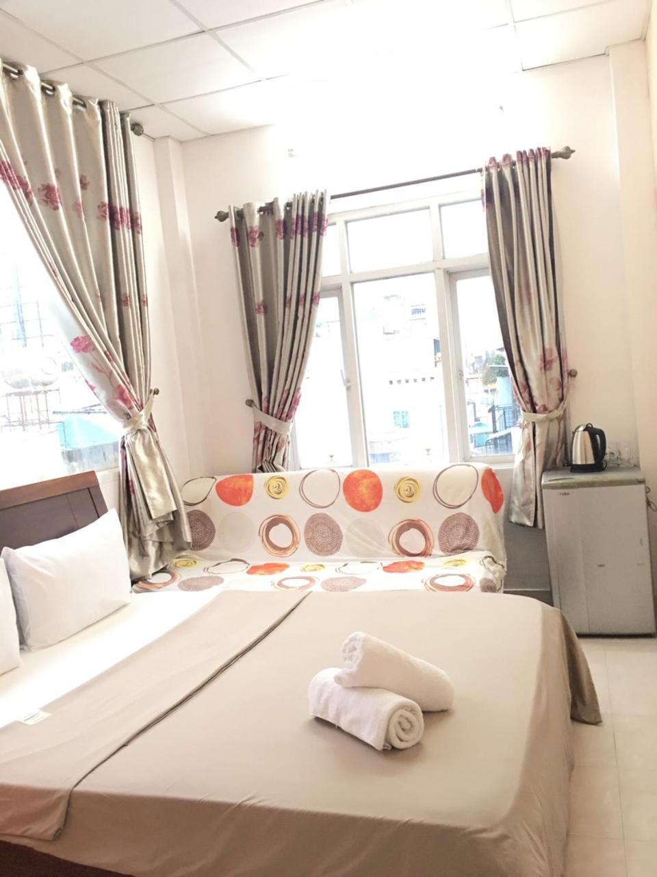 Thanhha Guesthouse At Bui Vien Walking Street 胡志明市 外观 照片